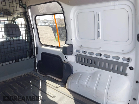 2013 Ford Transit Connect XLT с VIN NM0LS6BN5DT148844, выставлен на аукционе IAAI как лот 41991571 с пробегом 143 780 миль миль и . История ставок и продаж доступна на DreamBid. Изображение 14.