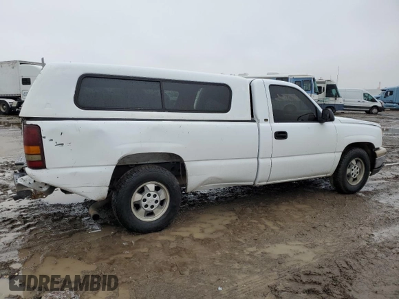 2004 Chevrolet Silverado 1500 Work Truck with VIN 1GCEC14X74Z226659, listed as a Copart auction lot 42877545 with 348,475 mi miles and Salvage Title. Bid and sale history available at carsss.com. Image 3.