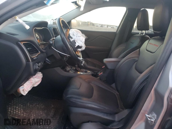 2020 Jeep Cherokee Trailhawk Elite с VIN 1C4PJMBX9LD562523, выставлен на аукционе Copart как лот 41488455 с пробегом 79 301 миль миль и Списание • Salvage title. История ставок и продаж доступна на DreamBid. Изображение 7.