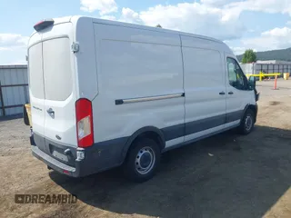 2019 Ford Transit z VIN 1FTYR2CM7KKB83987, wystawiony jako IAAI lot #42442070 z przebiegiem 77 492 mil mil oraz . Historia ofert i sprzedaży dostępna na DreamBid. Obrazek 4.