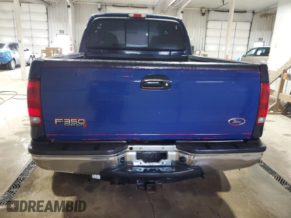 2006 Ford F-250 XL z VIN 1FTSW21526EA83990, wystawiony jako Copart lot #47279325 z przebiegiem 179 135 mil mil oraz Szkoda całkowita • Salvage title. Historia ofert i sprzedaży dostępna na DreamBid. Obrazek 6.
