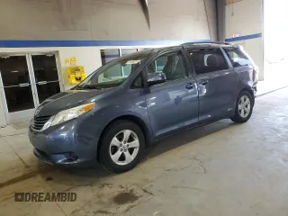 2015 Toyota Sienna LE AAS with VIN 5TDKK3DC9FS690183, listed as a Copart auction lot 61654075 with 77,037 mi miles and Salvage title. Bid and sale history available at DreamBid. Image 1.
