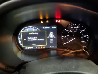 2024 Nissan Kicks SV z VIN 3N1CP5CV6RL495224, wystawiony jako Copart lot #58130655 z przebiegiem 7 927 mil mil oraz Szkoda całkowita • Salvage title. Historia ofert i sprzedaży dostępna na DreamBid. Obrazek 9.