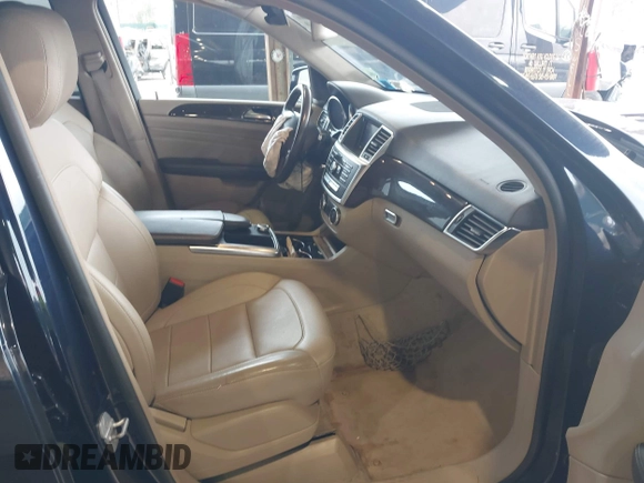 2014 Mercedes-Benz M 350 with VIN 4JGDA5HB0EA399894, listed as a IAAI auction lot 42040960 with 189,714 mi miles and . Bid and sale history available at carsss.com. Image 5.