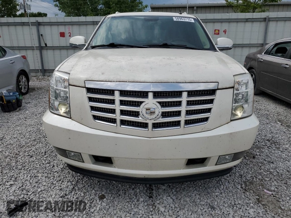 2011 Cadillac Escalade ESV Premium z VIN 1GYS4JEF6BR397965, wystawiony jako Copart lot #58963715 z przebiegiem 210 670 mil mil oraz Czysty tytuł • Clean title. Historia ofert i sprzedaży dostępna na DreamBid. Obrazek 5.