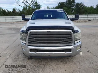 2010 Dodge 3500 Laramie z VIN 3D73M4CL4AG151277, wystawiony jako Copart lot #71551874 z przebiegiem 417 457 mil mil oraz Nie do naprawy. Historia ofert i sprzedaży dostępna na DreamBid. Obrazek 5.