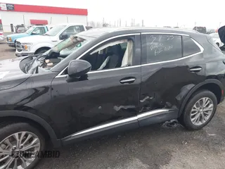 2022 Buick Envision Preferred with VIN LRBAZLR40ND160377, listed as a IAAI auction lot 41800820 with Not Provided miles. Bid and sale history available at carsss.com. Image 6.
