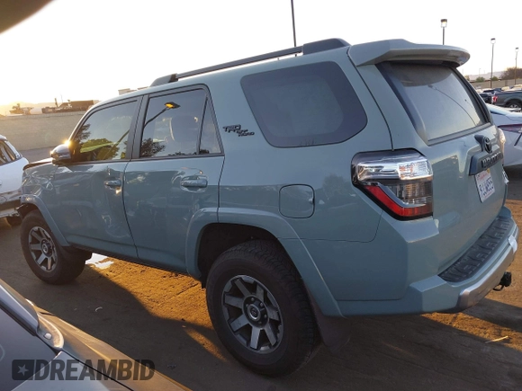 2023 Toyota 4Runner TRD Off Road Premium with VIN JTERU5JRXP6205852, listed as a IAAI auction lot 41631811 with 18,814 mi miles and . Bid and sale history available at DreamBid. Image 15.