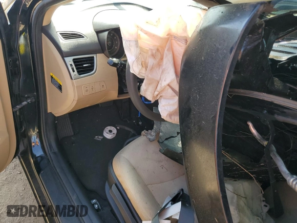 2013 Hyundai Elantra Limited with VIN 5NPDH4AE0DH173134, listed as a Copart auction lot 55159565 with 176,013 mi miles and Salvage Title. Bid and sale history available at DreamBid. Image 8.