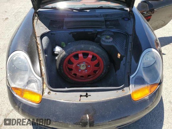 2000 Porsche Boxster с VIN WP0CA2983YU620909, выставлен на аукционе Copart как лот 58087035 с пробегом 99 845 миль миль и Чистый • Clean title. История ставок и продаж доступна на DreamBid. Изображение 11.