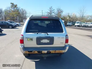 2000 Toyota 4Runner SR5 with VIN JT3HN86R1Y0296588, listed as a IAAI auction lot 42005173 with 177,946 mi miles. Bid and sale history available at carsss.com. Image 6.