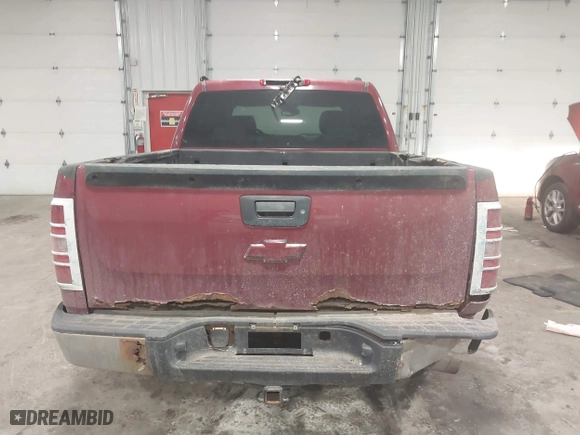 2007 Chevrolet Silverado 1500 LTZ with VIN 2GCEK13M271532935, listed as a IAAI auction lot 40947182 with 268,999 mi miles. Bid and sale history available at carsss.com. Image 15.
