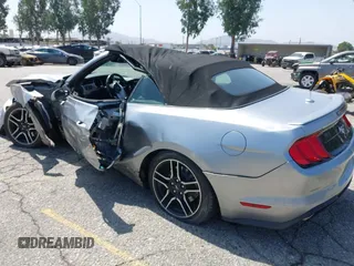 2021 Ford Mustang EcoBoost z VIN 1FATP8UH2M5120162, wystawiony jako IAAI lot #42561125 z przebiegiem 55 360 mil mil oraz . Historia ofert i sprzedaży dostępna na DreamBid. Obrazek 3.