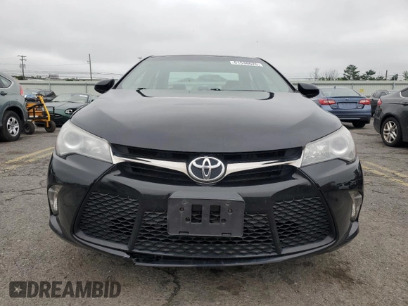 2017 Toyota Camry XLE z VIN 4T1BF1FK7HU702659, wystawiony jako Copart lot #61536625 z przebiegiem 103 533 mil mil oraz Czysty tytuł • Clean title. Historia ofert i sprzedaży dostępna na DreamBid. Obrazek 5.