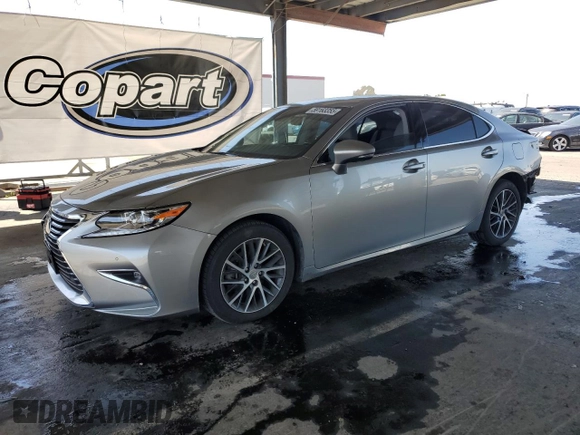 2016 Lexus ES 330 z VIN 58ABK1GG6GU019977, wystawiony jako Copart lot #59163355 z przebiegiem 55 368 mil mil oraz Szkoda całkowita • Salvage title. Historia ofert i sprzedaży dostępna na DreamBid. Obrazek 1.
