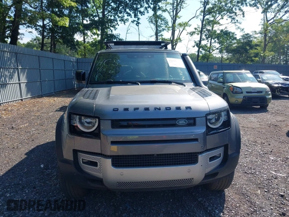 2023 Land Rover Defender S z VIN SALEJ7EXXP2205706, wystawiony jako IAAI lot #42605757 z przebiegiem 7 538 mil mil oraz . Historia ofert i sprzedaży dostępna na DreamBid. Obrazek 12.