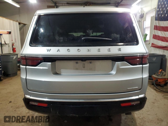 2024 Jeep Wagoneer Series II with VIN 1C4SJUBP6RS116747, listed as a Copart auction lot 85860634 with 31,652 mi miles and Salvage title. Bid and sale history available at DreamBid. Image 6.