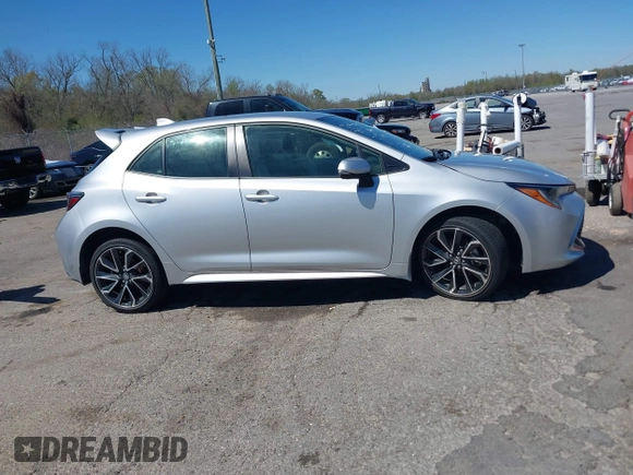 2022 Toyota Corolla Hatchback XSE with VIN JTNC4MBE1N3183637, listed as a IAAI auction lot 41802912 with 19,789 mi miles. Bid and sale history available at carsss.com. Image 13.