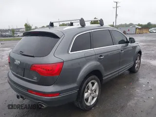2013 Audi Q7 Premium Plus with VIN WA1LMAFE7DD004081, listed as a IAAI auction lot 40398134 with 143,475 mi miles and . Bid and sale history available at DreamBid. Image 4.