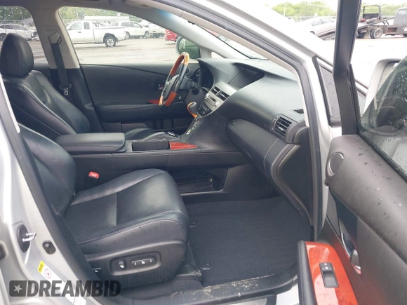 2012 Lexus RX 350 z VIN 2T2BK1BA8CC125896, wystawiony jako IAAI lot #42172775 z przebiegiem 151 531 mil mil oraz . Historia ofert i sprzedaży dostępna na DreamBid. Obrazek 5.