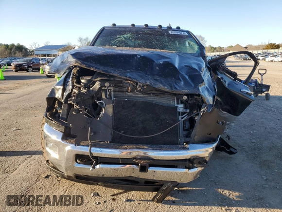 2018 Ram 2500 Big Horn z VIN 3C6UR5MLXJG246180, wystawiony jako Copart lot #43694524 z przebiegiem Nie podano mil oraz Szkoda całkowita • Salvage title. Historia ofert i sprzedaży dostępna na DreamBid. Obrazek 5.