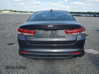 2017 Kia Optima LX z VIN 5XXGT4L37HG132959, wystawiony jako Copart lot #54435505 z przebiegiem Nie podano mil oraz Szkoda całkowita • Salvage title. Historia ofert i sprzedaży dostępna na DreamBid. Obrazek 6.
