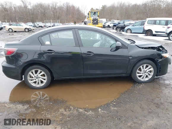 2013 Mazda 3 i Touring z VIN JM1BL1VPXD1822414, wystawiony jako IAAI lot #41526923 z przebiegiem 101 825 mil mil oraz . Historia ofert i sprzedaży dostępna na DreamBid. Obrazek 13.