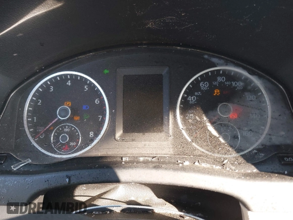 2015 Volkswagen Tiguan SE with VIN WVGAV7AX5FW600170, listed as a IAAI auction lot 41460660 with Not provided miles and . Bid and sale history available at DreamBid. Image 7.