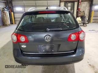 2009 Volkswagen Passat z VIN WVWXK73C39E051595, wystawiony jako Copart lot #76318454 z przebiegiem 155 892 mil mil oraz Nie do naprawy • Non repairable. Historia ofert i sprzedaży dostępna na DreamBid. Obrazek 6.