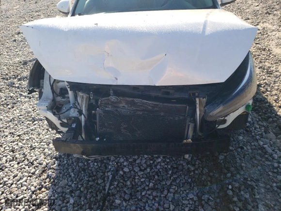 2017 Kia Cadenza Premium with VIN KNALC4J10H5043543, listed as a Copart auction lot 56414784 with 105,719 mi miles and Salvage Title. Bid and sale history available at carsss.com. Image 13.
