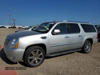 2012 Cadillac Escalade z VIN 1GYS4GEF8CR189283, wystawiony jako Copart lot #66430754 z przebiegiem 219 132 mil mil oraz Czysty tytuł • Clean title. Historia ofert i sprzedaży dostępna na DreamBid. Obrazek 1.