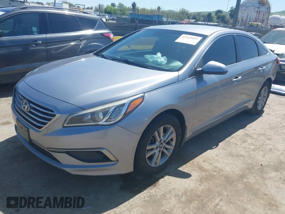 2016 Hyundai Sonata SE with VIN 5NPE24AF0GH340000, listed as a IAAI auction lot 41945609 with 160,043 mi miles and . Bid and sale history available at carsss.com. Image 20.