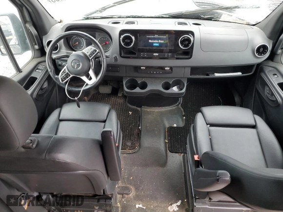 2021 Mercedes-Benz Sprinter with VIN W1Y4EBVY6MT058854, listed as a Copart auction lot 56211183 with 81,661 mi miles and . Bid and sale history available at DreamBid. Image 8.