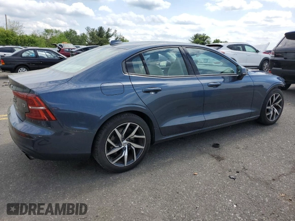 2020 Volvo S60 Momentum with VIN 7JR102FK7LG049735, listed as a Copart auction lot 52903384 with 22,235 mi miles. Bid and sale history available at carsss.com. Image 3.