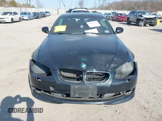 2013 BMW 3 Series 328i z VIN WBADW7C5XDE732643, wystawiony jako IAAI lot #41665789 z przebiegiem Nie podano mil oraz . Historia ofert i sprzedaży dostępna na DreamBid. Obrazek 12.