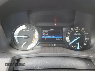 2017 Ford Police Interceptor Utility z VIN 1FM5K8AR4HGC34636, wystawiony jako Copart lot #50715995 z przebiegiem 68 550 mil mil oraz Szkoda całkowita • Salvage title. Historia ofert i sprzedaży dostępna na DreamBid. Obrazek 9.