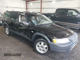 2006 Volvo XC70 with VIN YV4SZ592361243124, listed as a IAAI auction lot 41972200 with 186,720 mi miles. Bid and sale history available at carsss.com. Image 1.