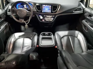 2020 Chrysler Pacifica Launch Edition z VIN 2C4RC3BG6LR290040, wystawiony jako Copart lot #88406525 z przebiegiem 38 670 mil mil oraz Szkoda całkowita • Salvage title. Historia ofert i sprzedaży dostępna na DreamBid. Obrazek 8.
