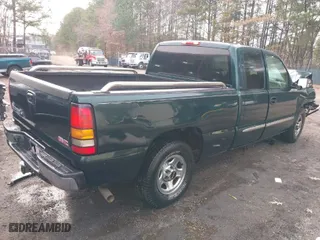 2004 GMC Sierra 1500 SLE with VIN 2GTEC19VX41113403, listed as a IAAI auction lot 41106090 with 68,028 mi miles. Bid and sale history available at carsss.com. Image 4.
