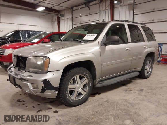 2007 Chevrolet TrailBlazer LS with VIN 1GNDT13S072267270, listed as a IAAI auction lot 41913360 with 152,678 mi miles. Bid and sale history available at carsss.com. Image 19.