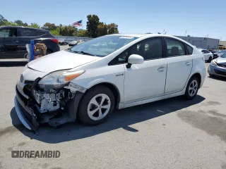 2013 Toyota Prius One with VIN JTDKN3DUXD1687268, listed as a Copart auction lot 60276205 with 106,051 mi miles and Salvage title. Bid and sale history available at DreamBid. Image 1.