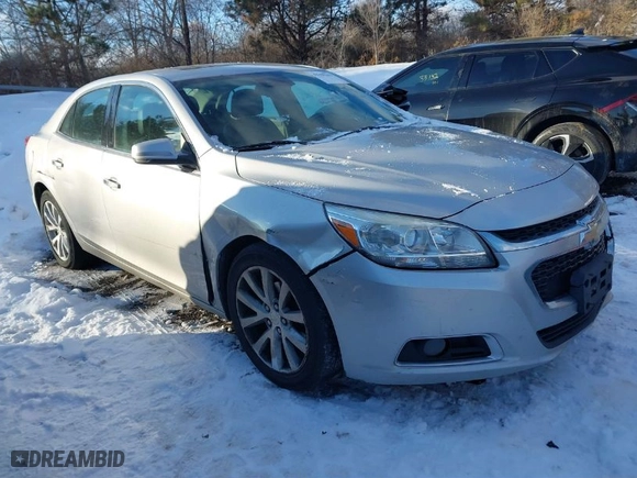 2016 Chevrolet Malibu Limited LTZ with VIN 1G11E5SA3GF146952, listed as a IAAI auction lot 41308263 with 190,884 mi miles. Bid and sale history available at carsss.com. Image 1.