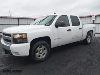 2008 Chevrolet Silverado 1500 LT w/1LT with VIN 2GCEK13MX81133448, listed as a IAAI auction lot 41490543 with 244,563 mi miles. Bid and sale history available at carsss.com. Image 2.