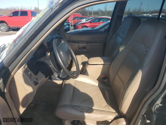 2001 Mercury Mountaineer with VIN 4M2ZU86P31UJ00676, listed as a Copart auction lot 82752844 with 160,886 mi miles and Salvage Title. Bid and sale history available at carsss.com. Image 7.