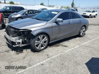 2016 Mercedes-Benz CLA with VIN WDDSJ4GB4GN367717, listed as a Copart auction lot 61898733 with 32,405 mi miles. Bid and sale history available at carsss.com. Image 1.