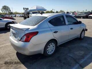 2013 Nissan Versa S Plus z VIN 3N1CN7AP2DL856494, wystawiony jako Copart lot #47130355 z przebiegiem 141 879 mil mil oraz Szkoda całkowita • Salvage title. Historia ofert i sprzedaży dostępna na DreamBid. Obrazek 3.