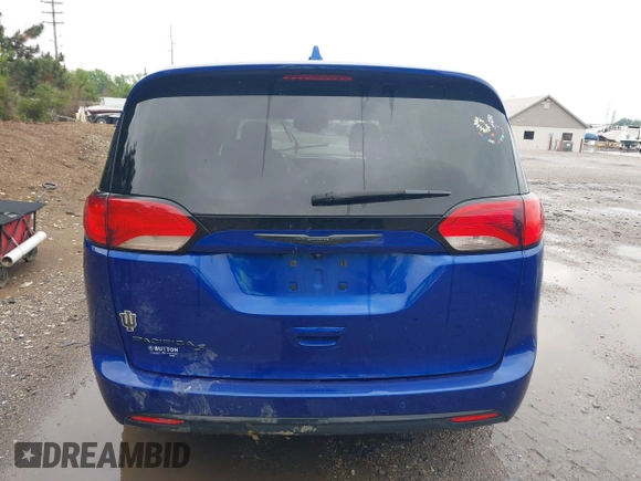 2018 Chrysler Pacifica Touring Plus with VIN 2C4RC1FG9JR228594, listed as a IAAI auction lot 42298327 with 85,685 mi miles and . Bid and sale history available at DreamBid. Image 16.