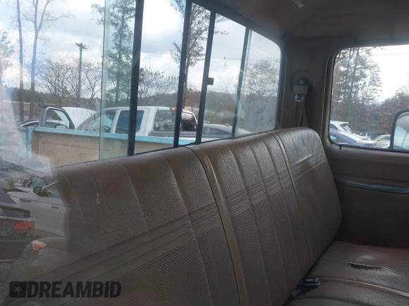 1987 Ford F-150 with VIN 1FTDF15Y2HNB10843, listed as a IAAI auction lot 41017280 with 25,203 mi miles. Bid and sale history available at carsss.com. Image 8.