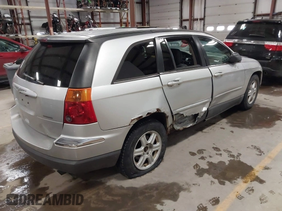 2004 Chrysler Pacifica z VIN 2C8GF684X4R626155, wystawiony jako IAAI lot #41430286 z przebiegiem 185 878 mil mil oraz . Historia ofert i sprzedaży dostępna na DreamBid. Obrazek 4.