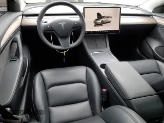 2023 Tesla Model 3 z VIN 5YJ3E1EA3PF620536, wystawiony jako Copart lot #54509885 z przebiegiem 11 483 mil mil oraz Szkoda całkowita • Salvage title. Historia ofert i sprzedaży dostępna na DreamBid. Obrazek 8.